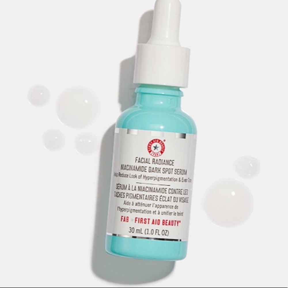 FIRST AID BEAUTY Facial Radiance Niacinamide Dark Spot Serum NIB